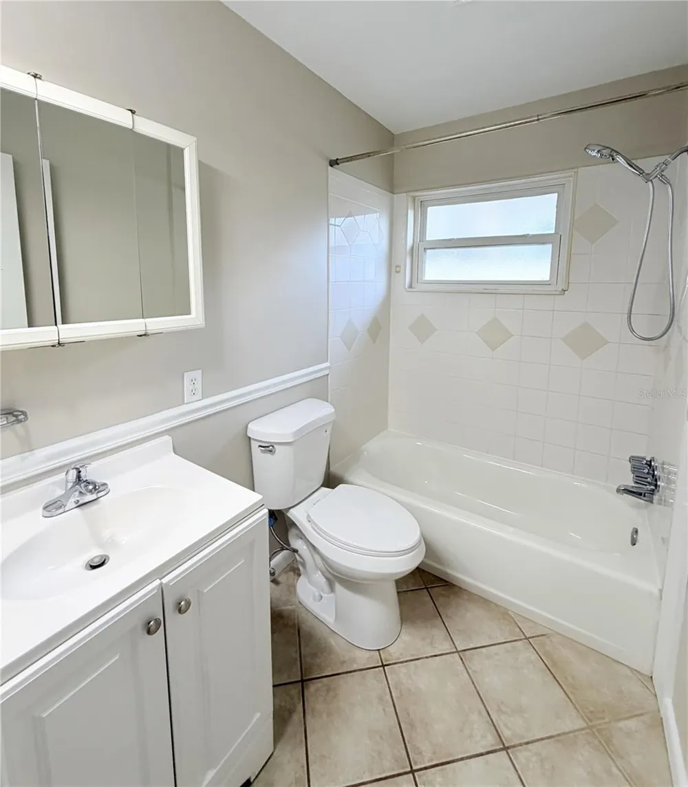 8068 23RD AVENUE St Petersburg, FL 33710