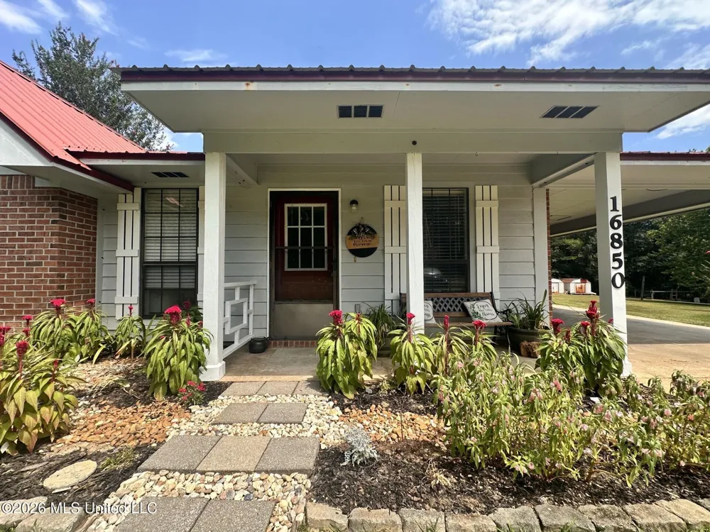 16850 E John C Stennis Drive Louisville, MS 39339