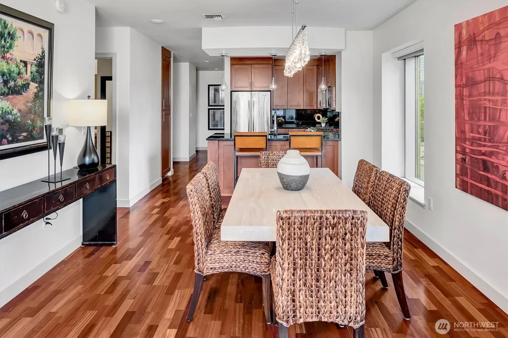 10610 NE 9th Place #400 Bellevue, WA 98004
