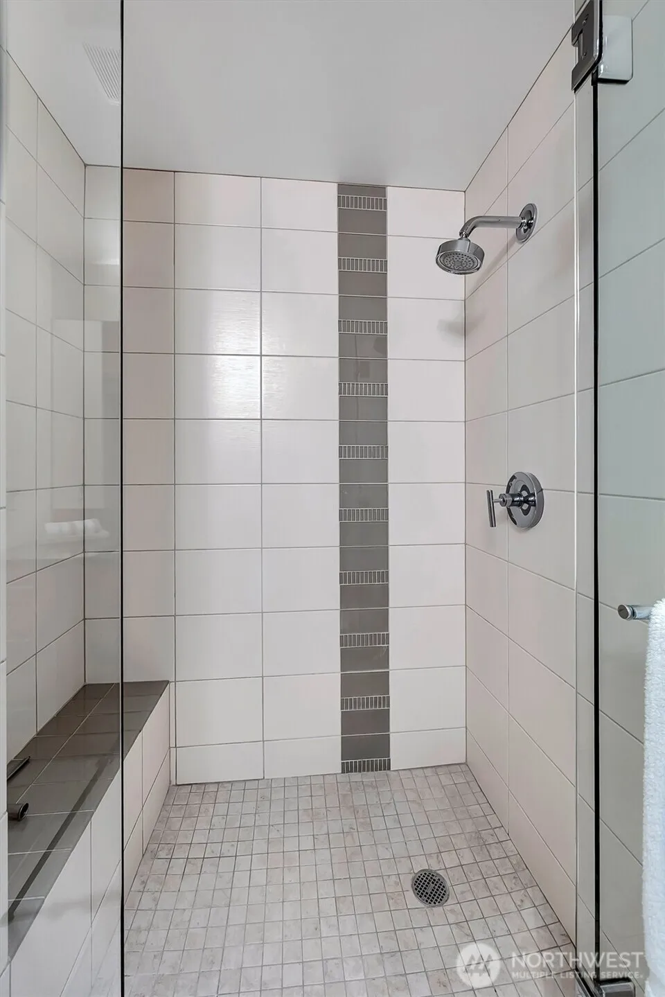 10610 NE 9th Place #400 Bellevue, WA 98004