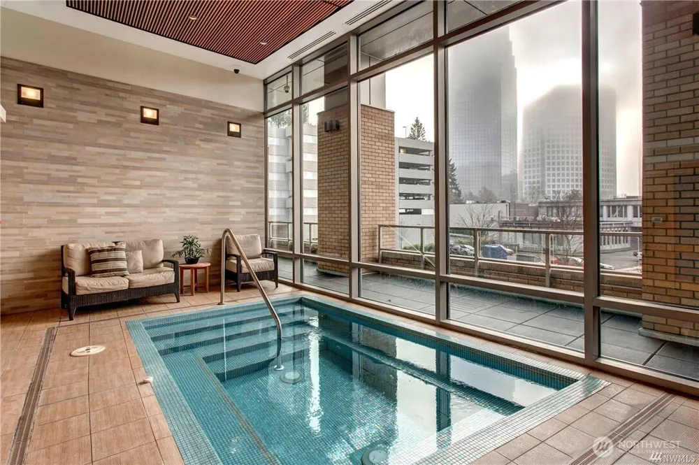 10610 NE 9th Place #400 Bellevue, WA 98004