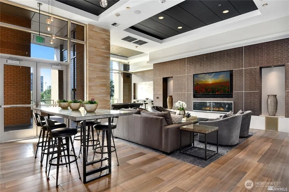 10610 NE 9th Place #400 Bellevue, WA 98004