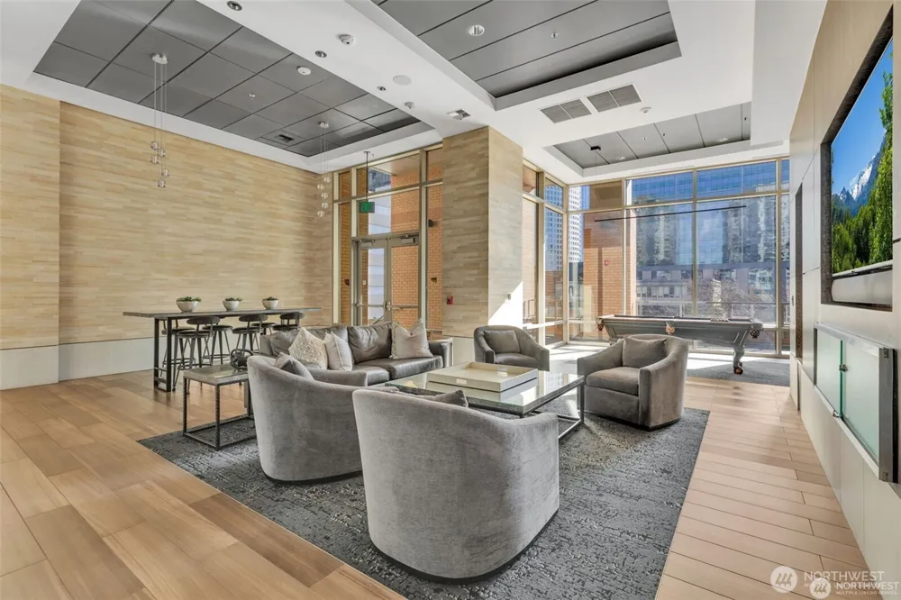 10610 NE 9th Place #400 Bellevue, WA 98004
