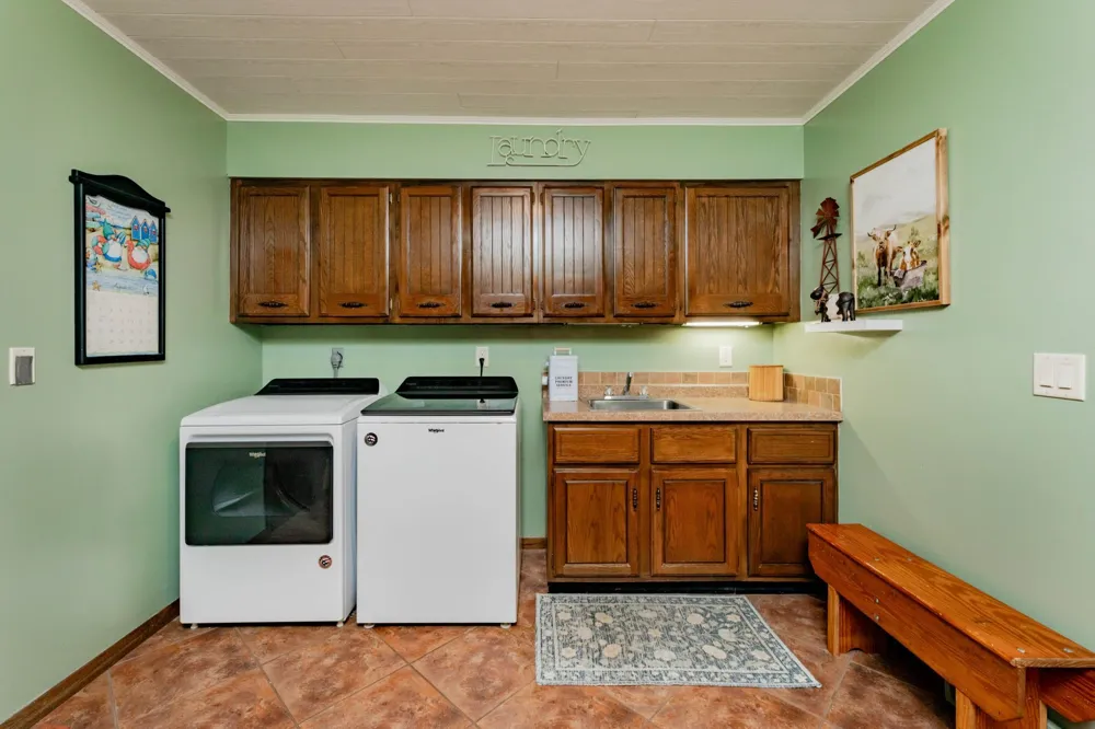 8005 HWY 32 Gwinner, ND 58040