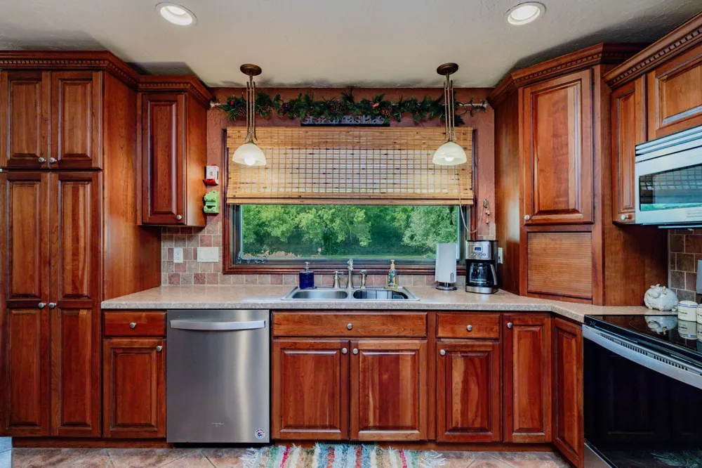 8005 HWY 32 Gwinner, ND 58040