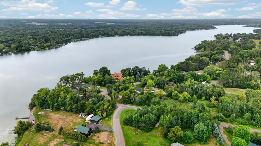 28531 Bay Shore Drive NW Isanti, MN 55040