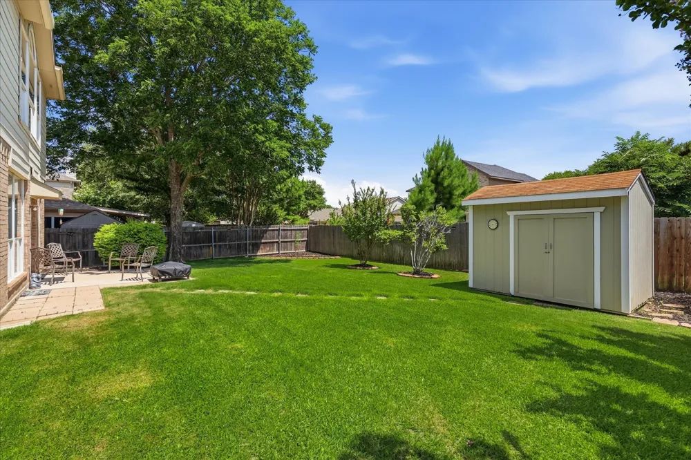 2112 Loon Lake Road Denton, TX 76210