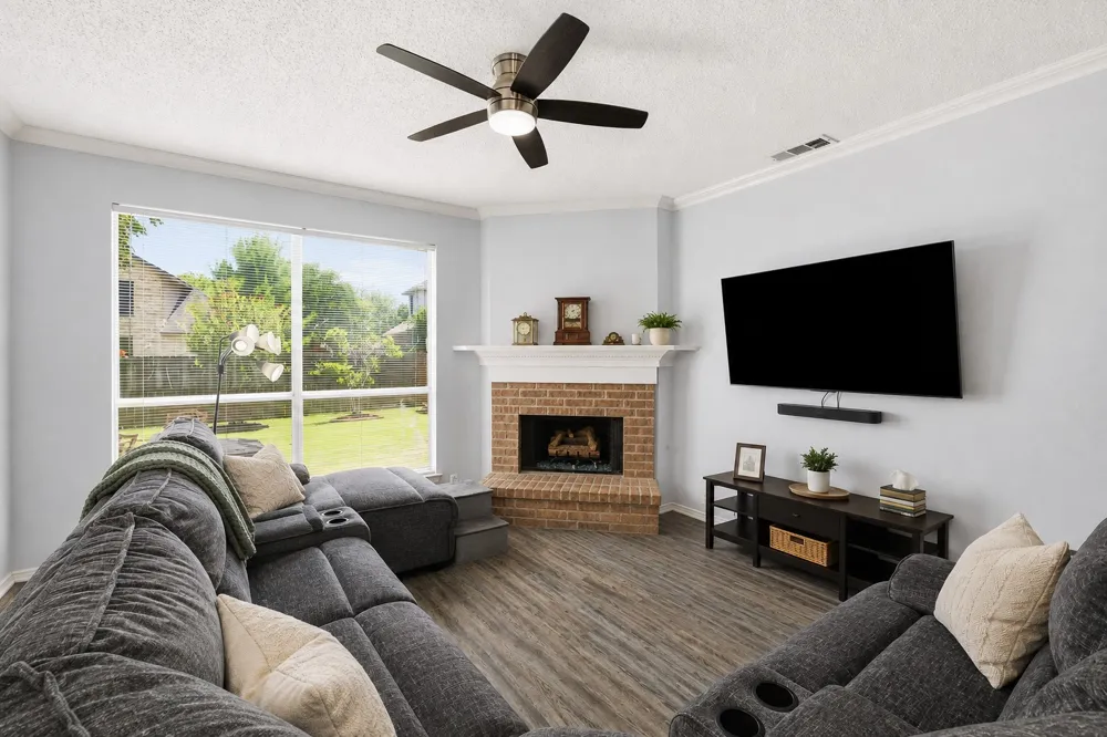 2112 Loon Lake Road Denton, TX 76210