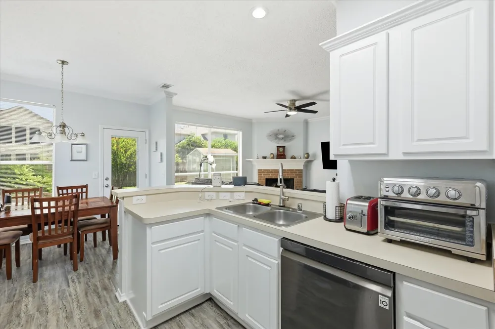 2112 Loon Lake Road Denton, TX 76210