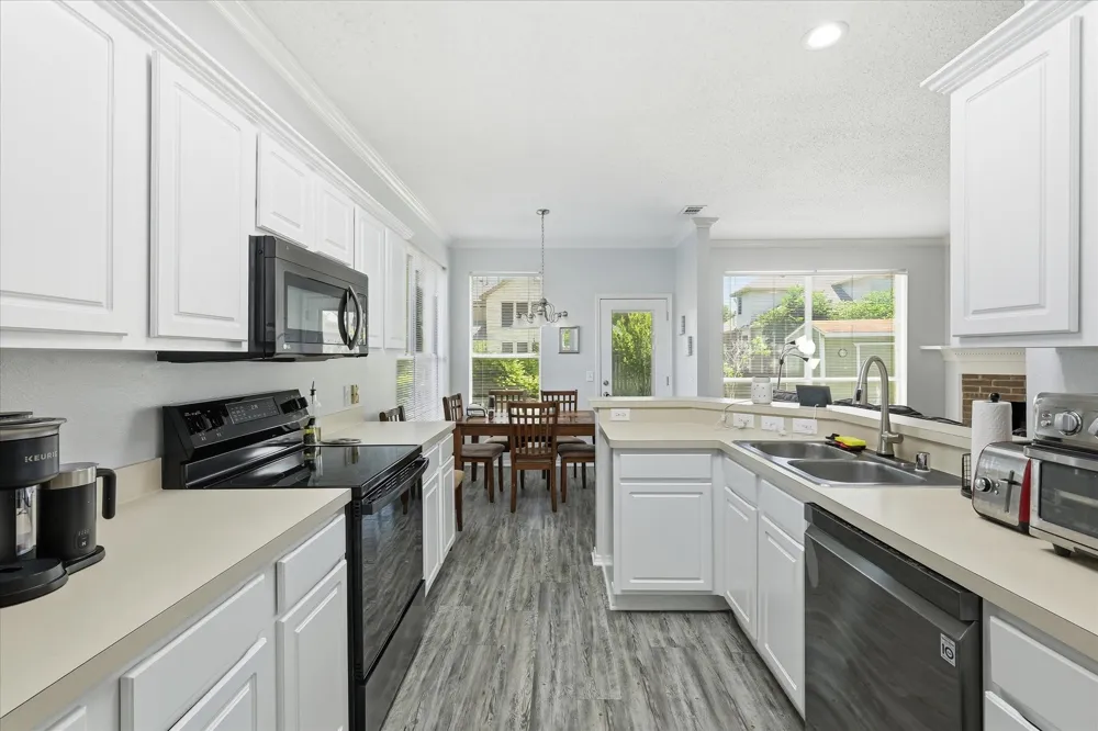 2112 Loon Lake Road Denton, TX 76210