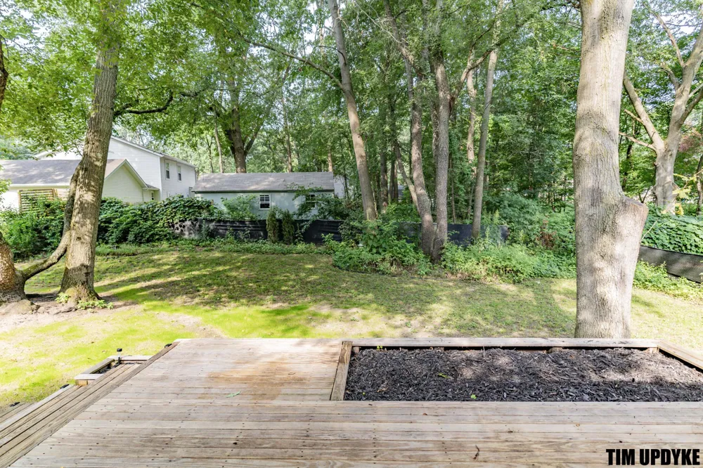 16661 152nd Avenue Spring Lake, MI 49456