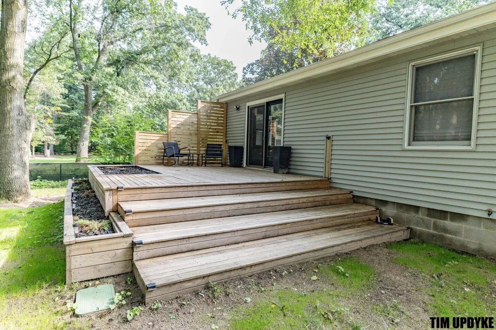 16661 152nd Avenue Spring Lake, MI 49456