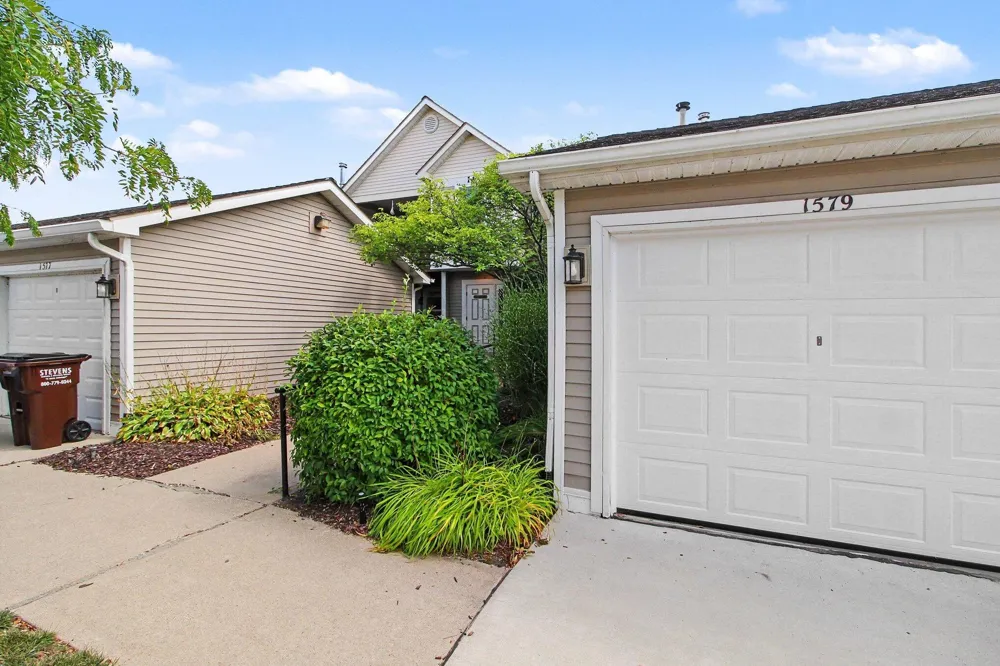 1579 Oakfield Drive Ann Arbor, MI 48108