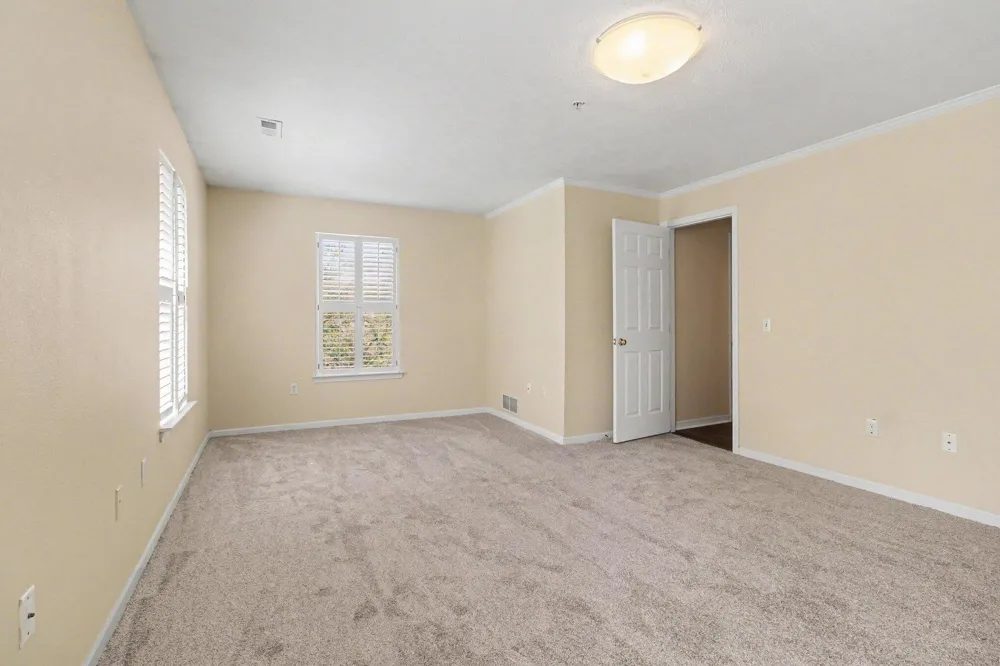 1579 Oakfield Drive Ann Arbor, MI 48108