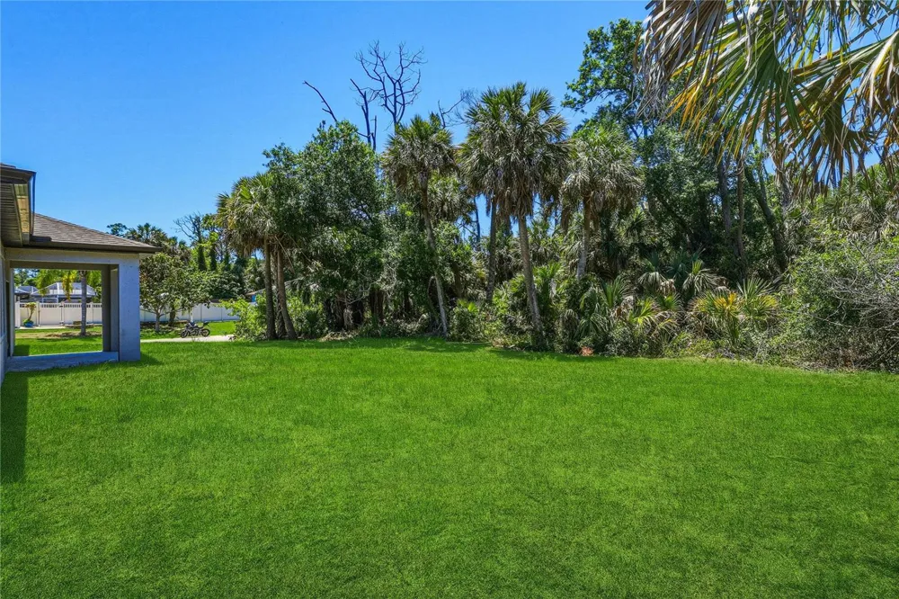 1459 CHAMBERLAIN BOULEVARD North Port, FL 34286