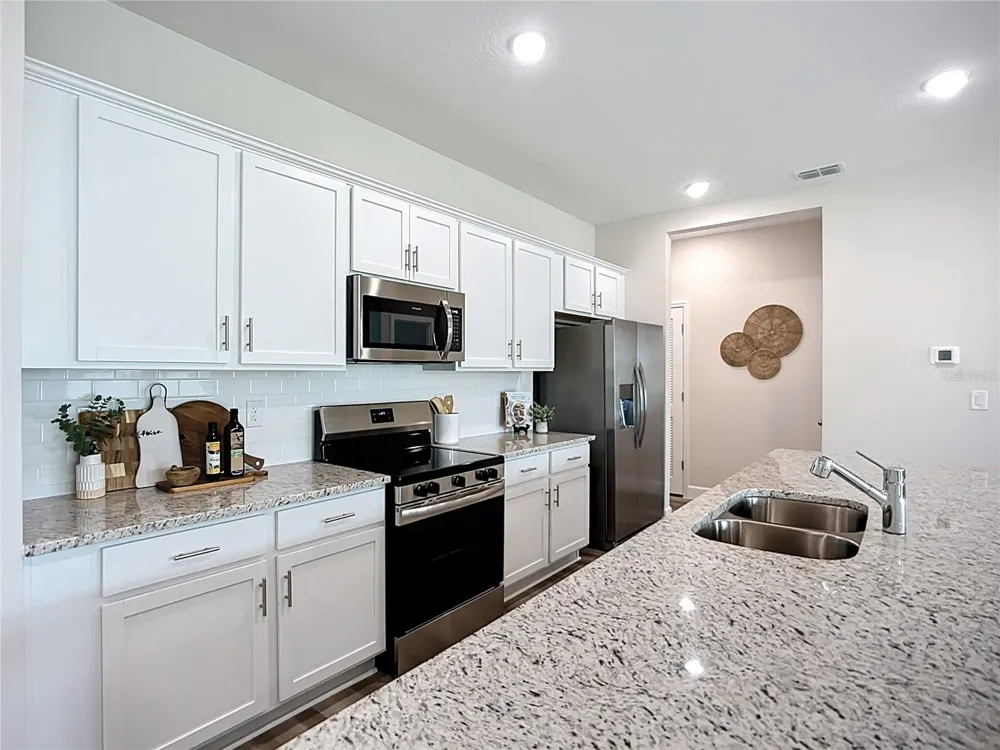 1459 CHAMBERLAIN BOULEVARD North Port, FL 34286