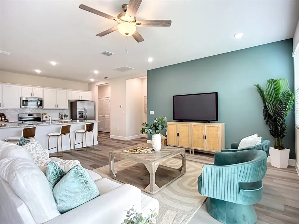 1459 CHAMBERLAIN BOULEVARD North Port, FL 34286