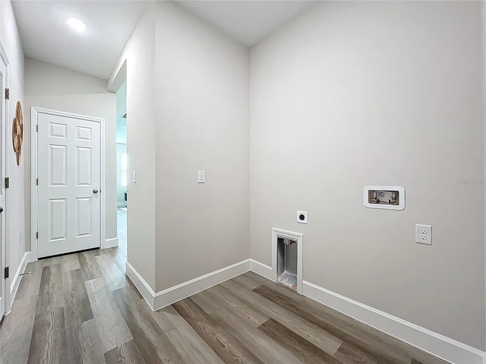 1459 CHAMBERLAIN BOULEVARD North Port, FL 34286