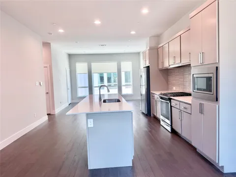 1771 Mccoy Street #205