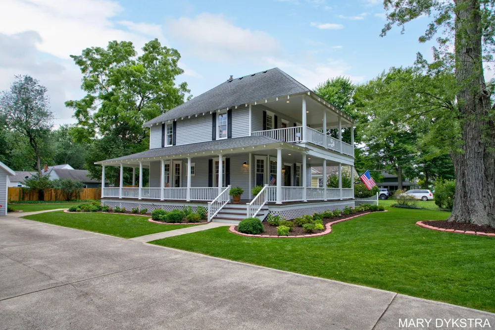 1718 Summit Street Holland, MI 49423