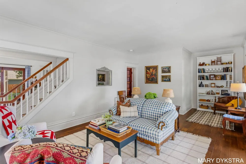 1718 Summit Street Holland, MI 49423