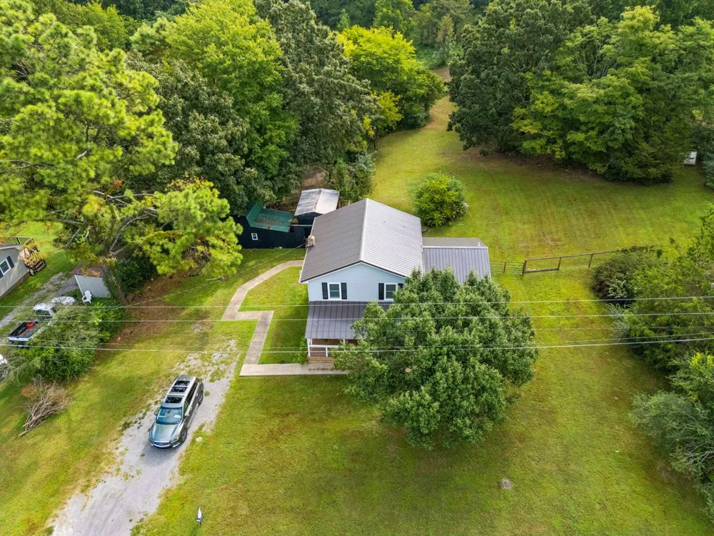 9900 Ed Lyell Rd Lyles, TN 37098