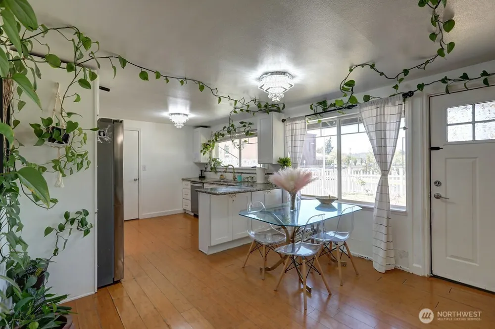 1010 D STREET SE Auburn, WA 98002