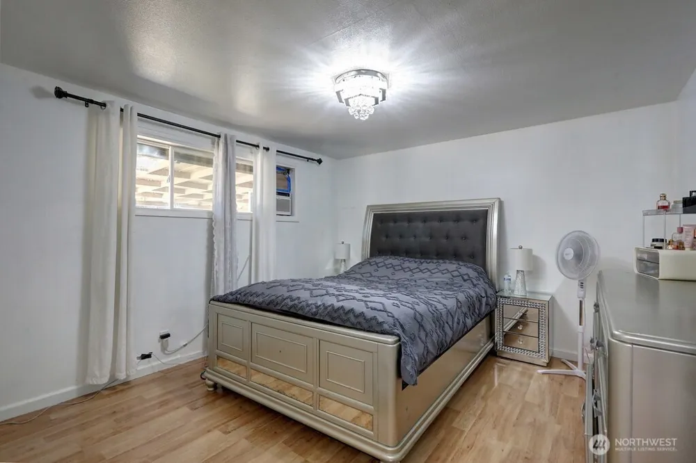1010 D STREET SE Auburn, WA 98002