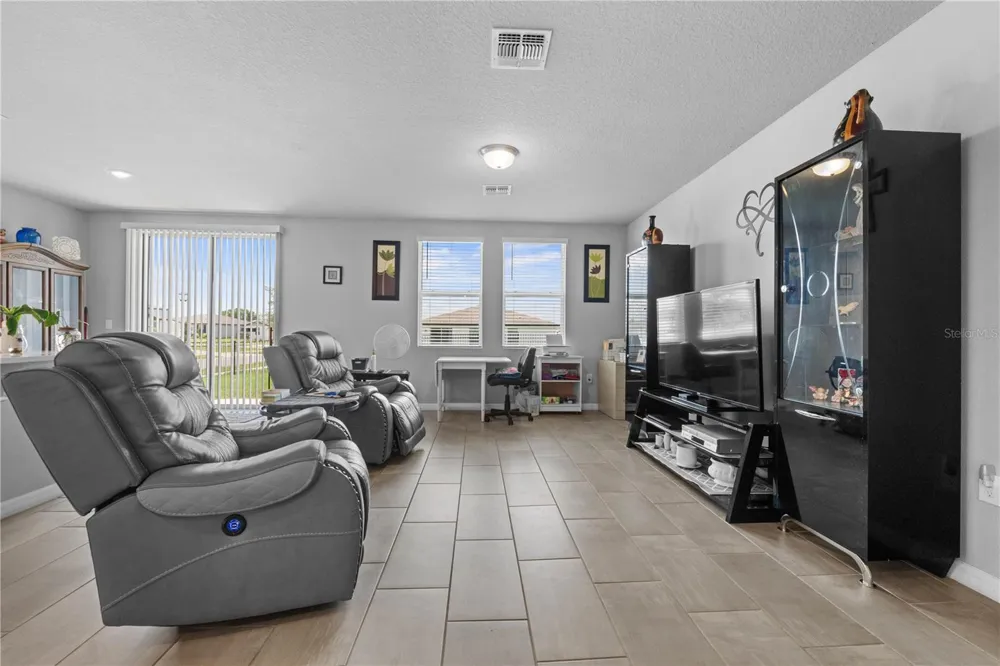 1502 BRANCHWOOD LANE Auburndale, FL 33823