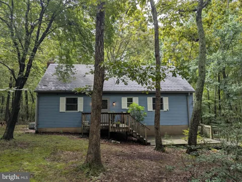 40 OAK FOREST LANE