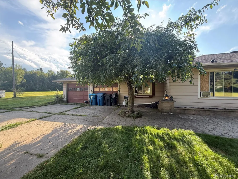 6526 W State Road S Vassar Township, MI 48746