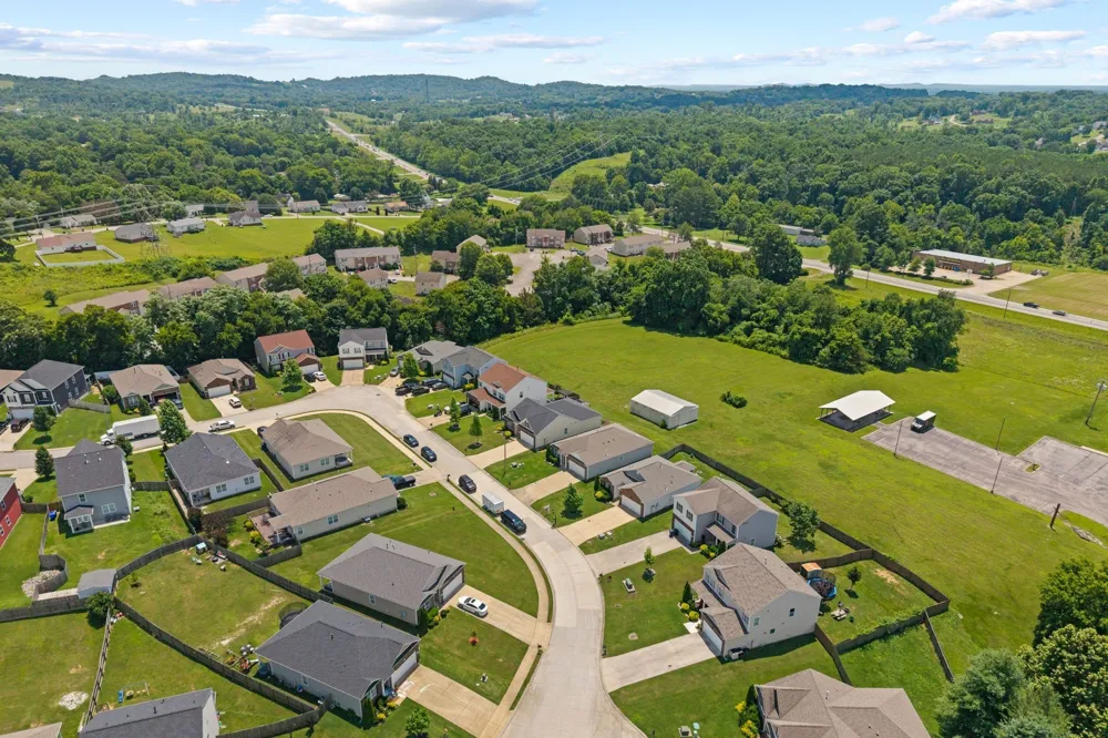 676 Prominence Rd Columbia, TN 38401