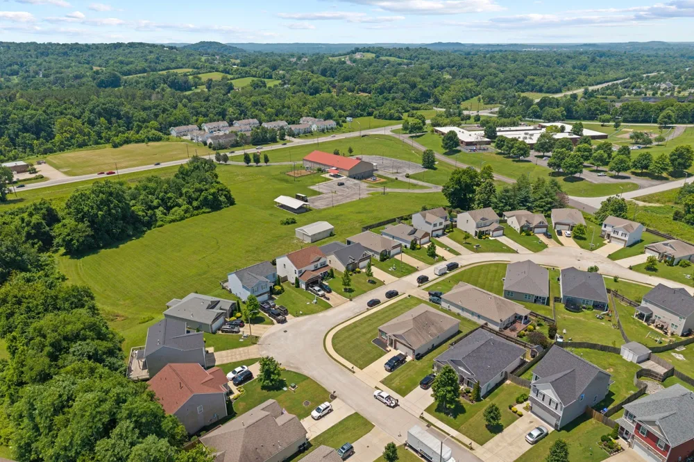 676 Prominence Rd Columbia, TN 38401