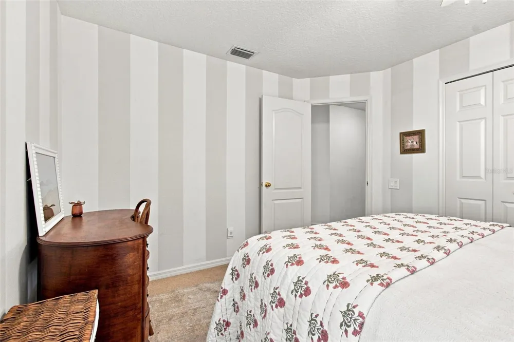 17708 LONG RIDGE ROAD Tampa, FL 33647