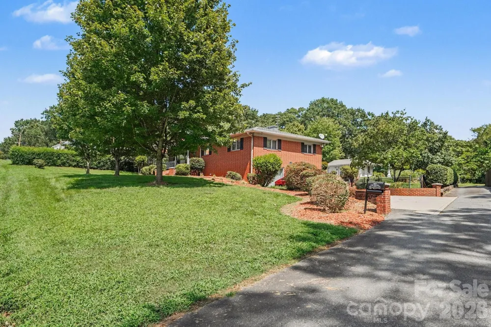 103 Dale Avenue Kannapolis, NC 28081