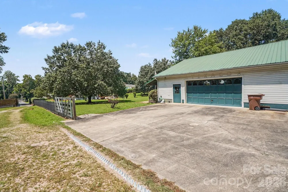 103 Dale Avenue Kannapolis, NC 28081