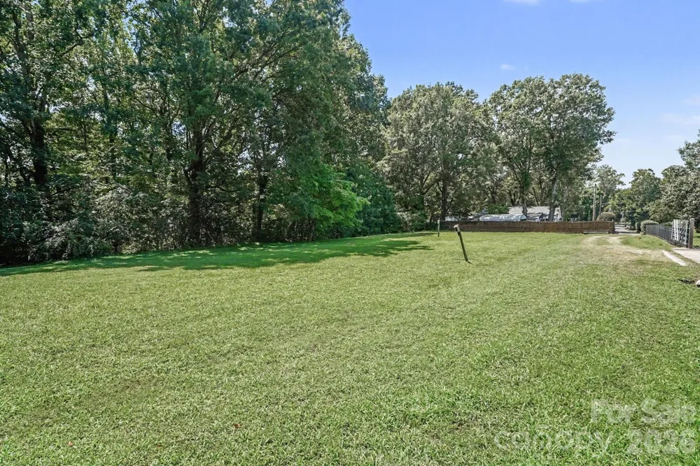 103 Dale Avenue Kannapolis, NC 28081