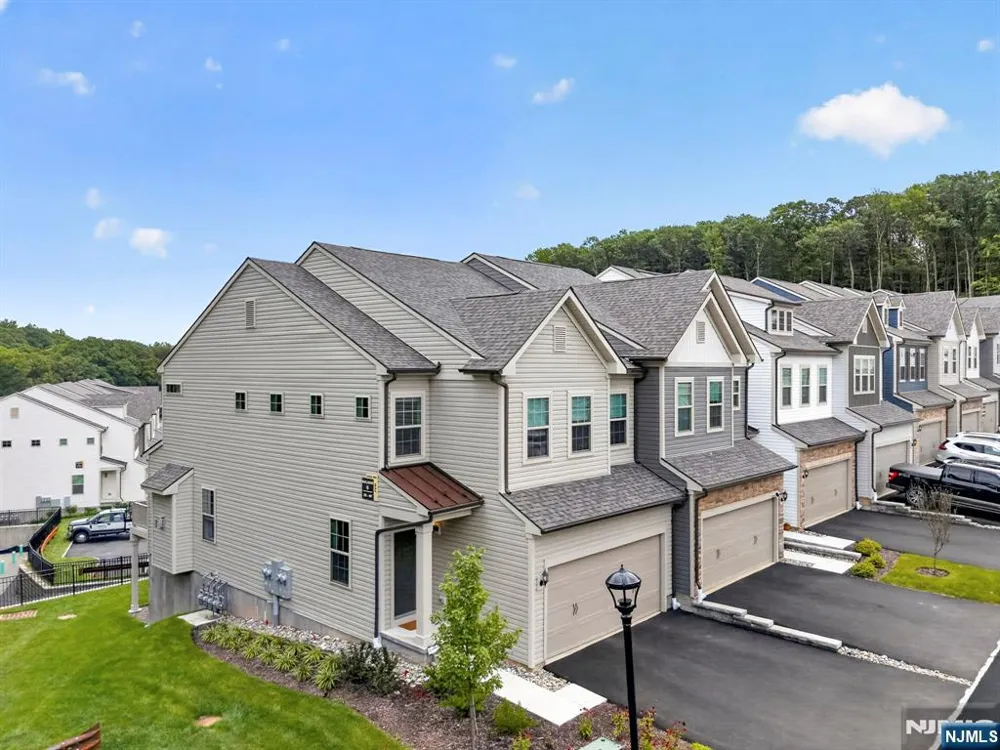 40 General Winds Way Denville Township, NJ 07834
