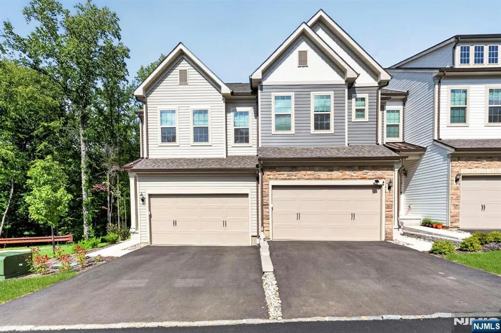 40 General Winds Way Denville Township, NJ 07834