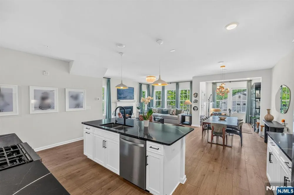 40 General Winds Way Denville Township, NJ 07834