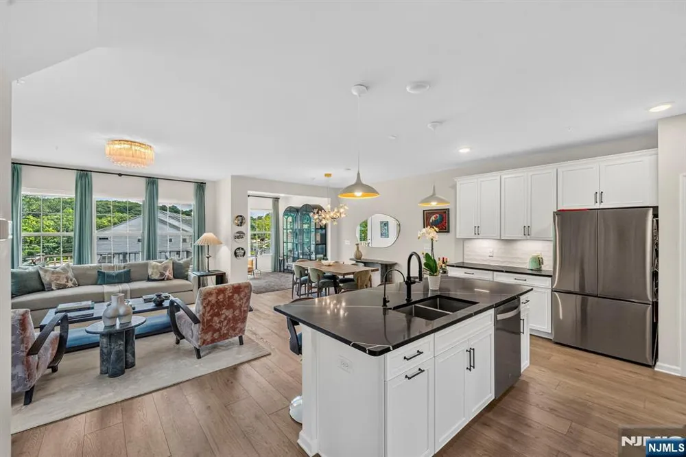 40 General Winds Way Denville Township, NJ 07834
