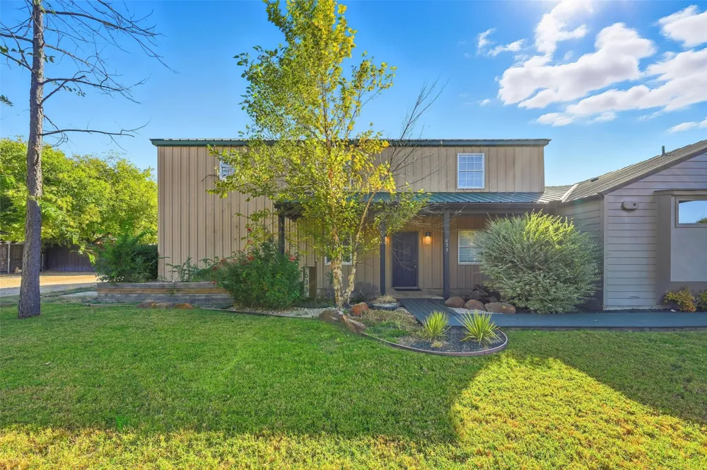 633 Rose Garden Drive #2 McKinney, TX 75072