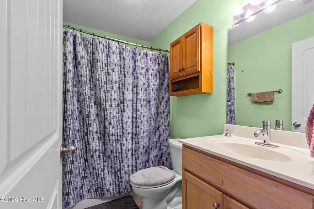 1403 Pirates Landing Drive Beaufort, NC 28516