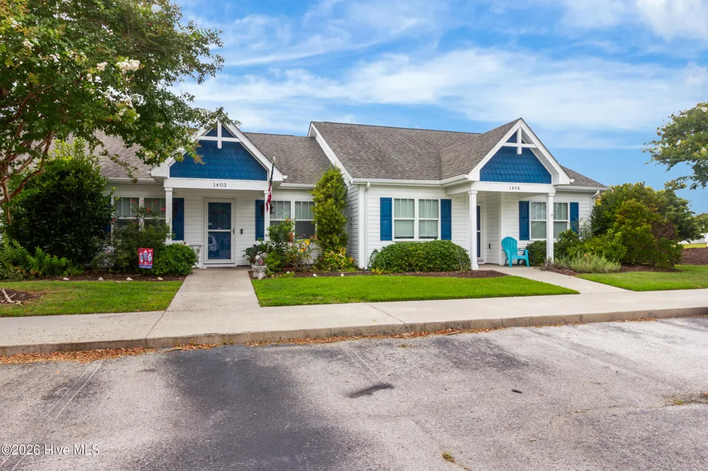 1403 Pirates Landing Drive Beaufort, NC 28516