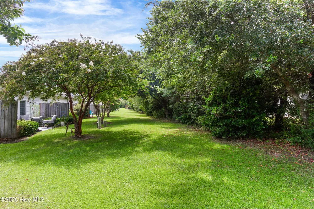 1403 Pirates Landing Drive Beaufort, NC 28516
