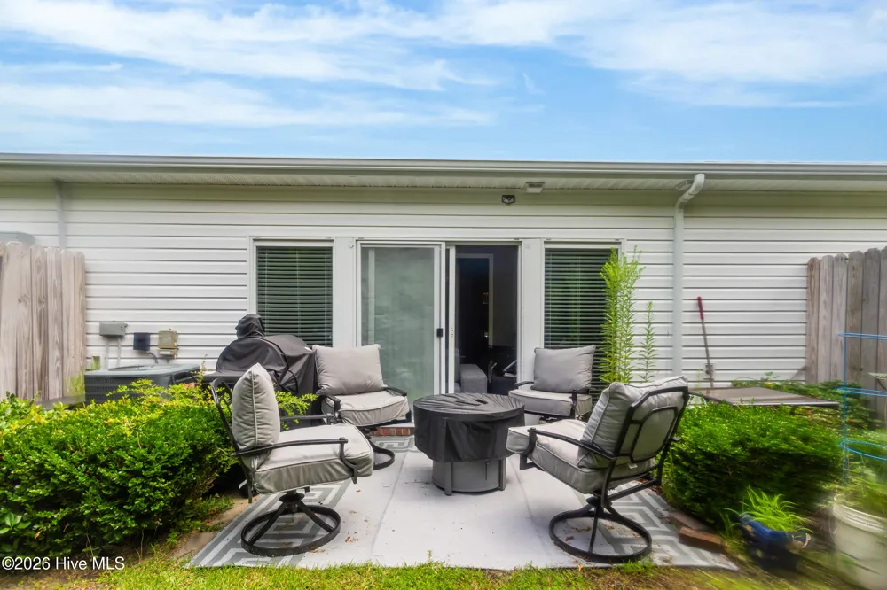 1403 Pirates Landing Drive Beaufort, NC 28516