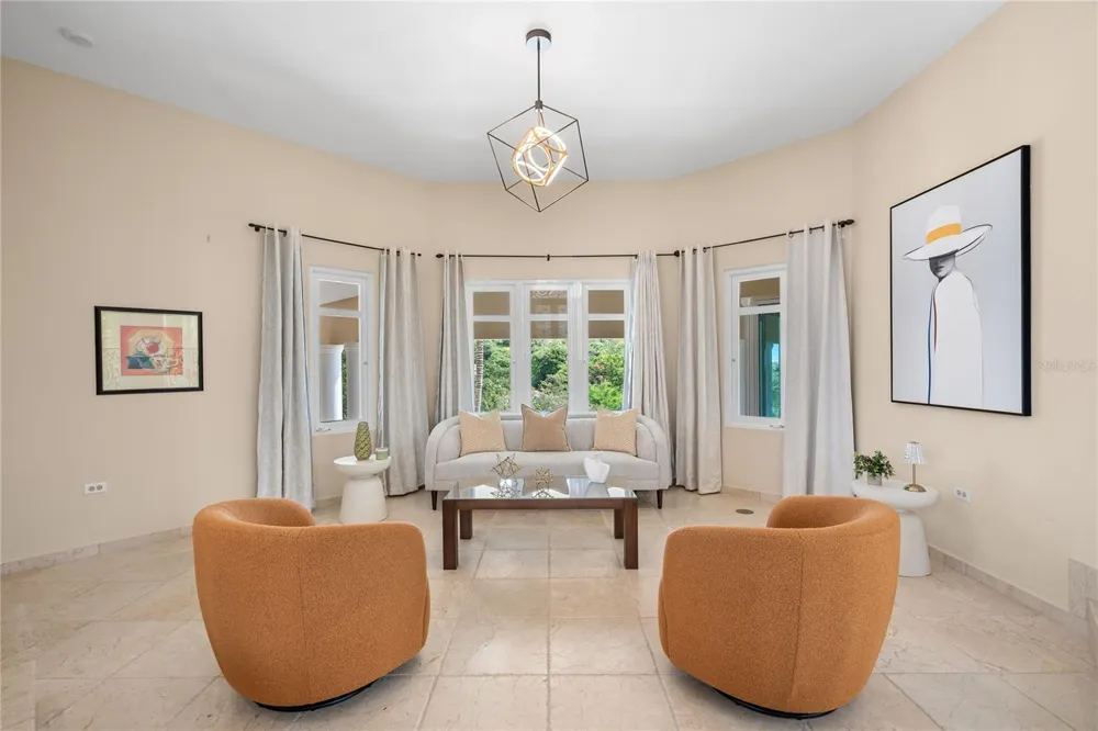 44 COCOLOBA STREET #44 Humacao, PR 00791