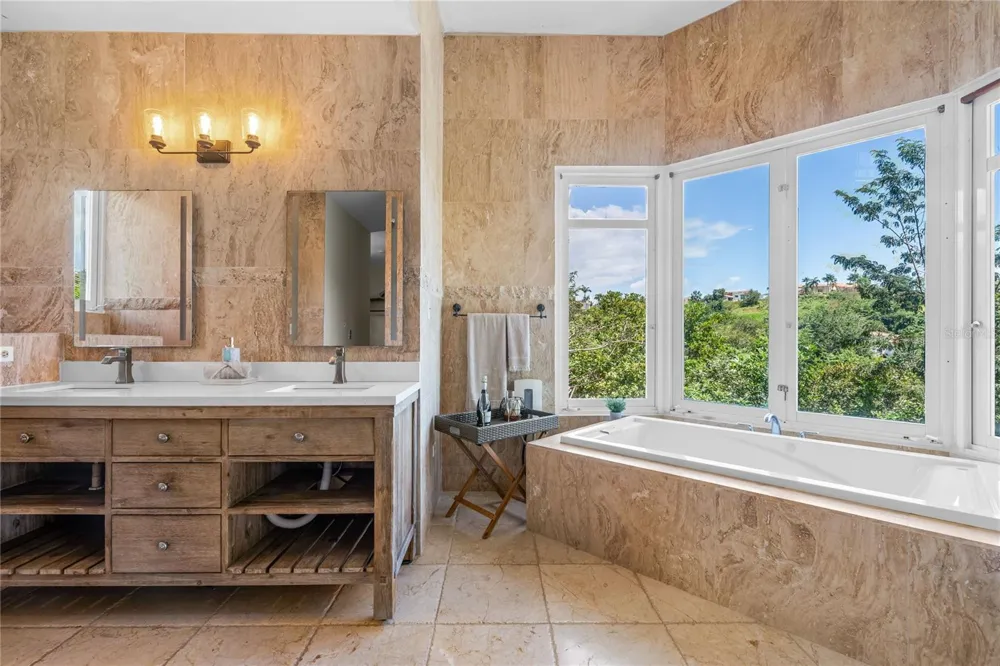44 COCOLOBA STREET #44 Humacao, PR 00791