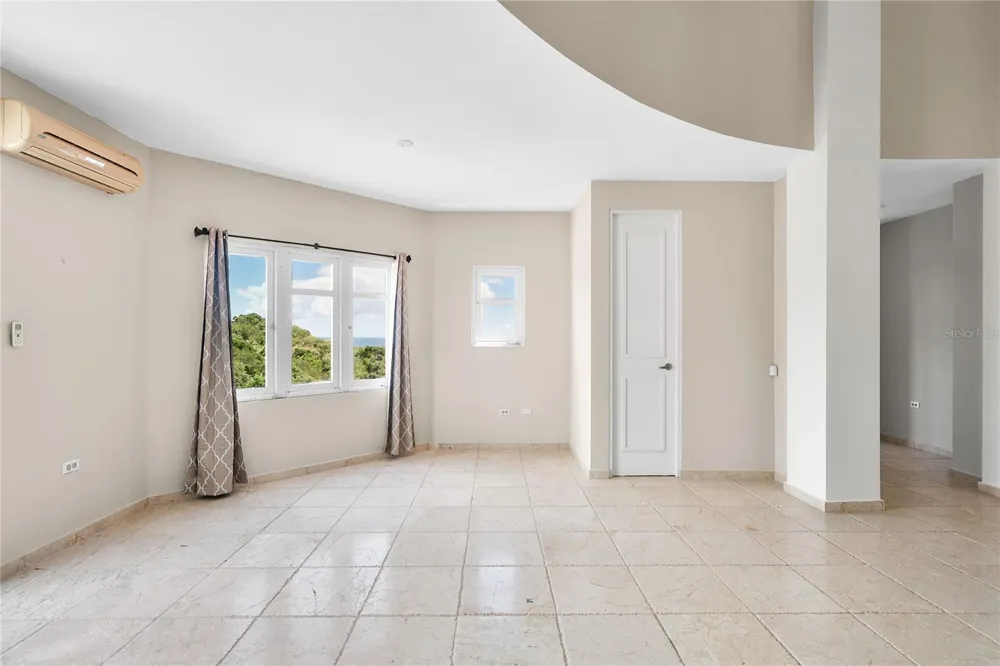 44 COCOLOBA STREET #44 Humacao, PR 00791