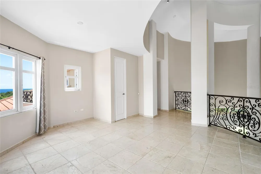 44 COCOLOBA STREET #44 Humacao, PR 00791
